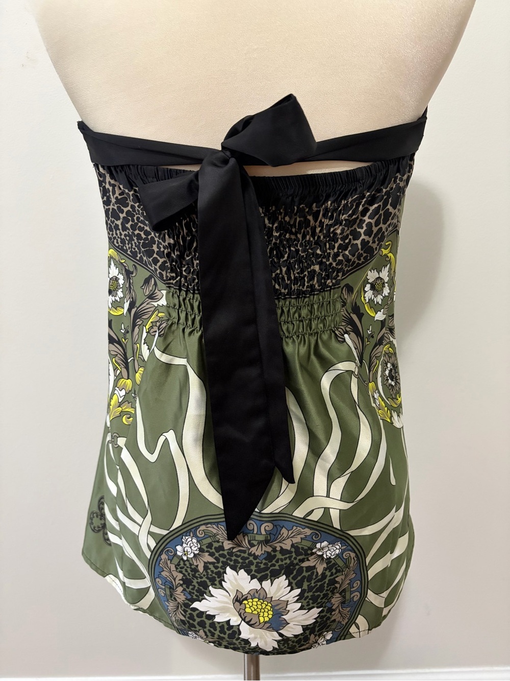 XOXO Olive Halter Floral Medallion Scarf Style Top Sz M Vintage Y2K Mob Wife - Picture 6 of 11